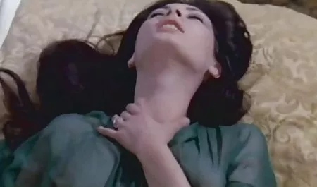 Manis di luar janda montok jepang ruangan mainan porno hot Yui benda-benda yang lebih