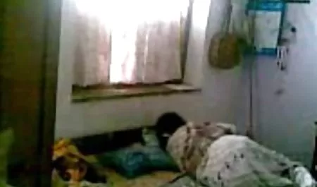 Lebih dalam. Gamer ngenthot janda APR permainan membawa fantasi untuk kehidupan