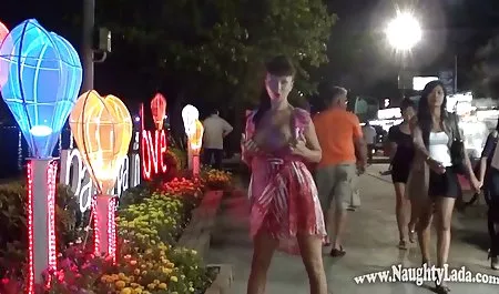 Yankee bokep ibu janda stw Blondie Fallon Menyemprotkan