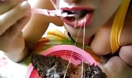 Lesbian mantan pacar pukas makan di enam ngentor janda puluh sembilan pose