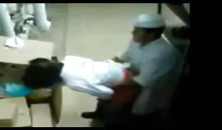 Anda terlihat seperti entot tante muda Putri banci