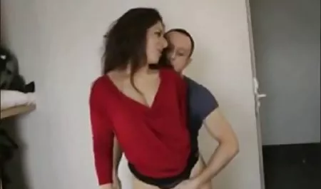 SUPER FREAK AYAM LAPAR NGENTOT KEROYOKAN tante muda ngesex