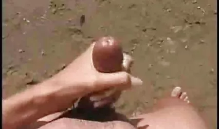 Samantha Saint berbicara untuk menyenangkan diri sendiri video ngetot janda
